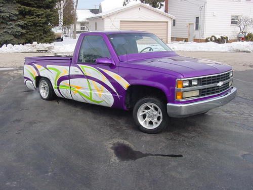 Low rider show truck