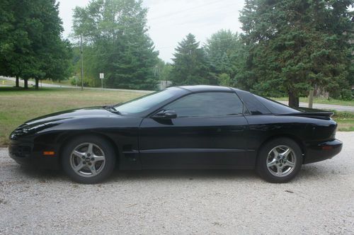 1998 pontiac firebird, v6, 98,300 miles,t-top, auto, black, chrome-wheels