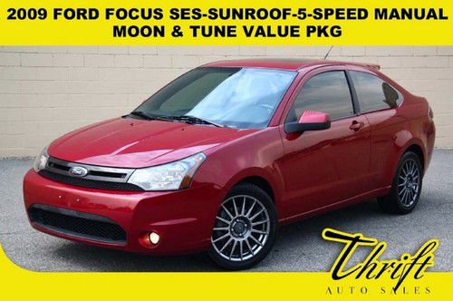 2009 ford focus ses-moon &amp; tune value pkg-sunroof-manual-great on gas