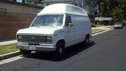 1990 ford e-150 econoline custom standard cargo van 2-door 5.0l