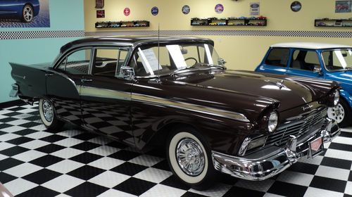 1957 ford fairlane 500 4.8l