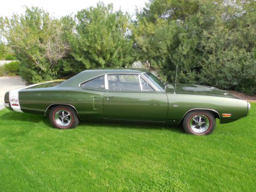 1970 super bee - 383 / 330 hp, automatic. rare original color, matching numbers