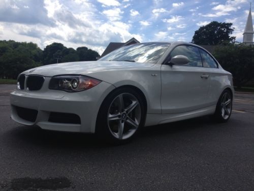2008 bmw 135i base coupe 2door 3.0l twin turbo sport package navigat. no reserve