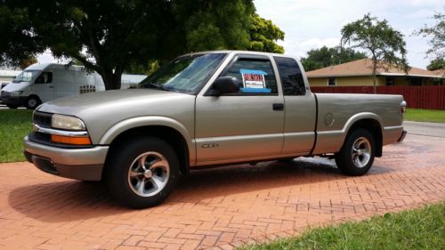 2000 chevrolet s-10 ls extended cab, 4-speed automatic, ice cold air