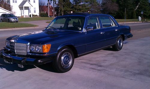 Clean 1975 mercedes benz 450sel sedan with low miles