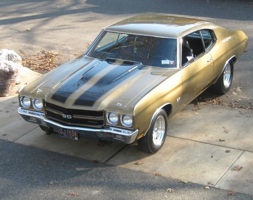 Gold 1970 chevy chevelle ss 454