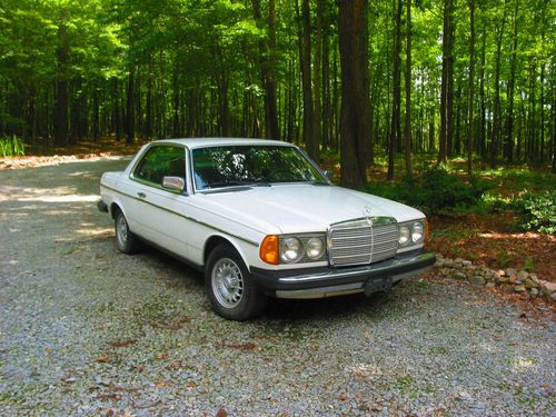 1980 mercedes-benz 280ce base coupe 2-door 2.8l