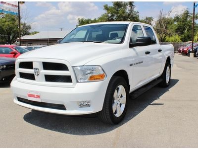 Low mileage hemi painted bumper &amp; grill running boards sirius xm mp3 bed liner