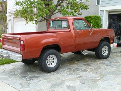 77 dodge powerwagon 4x4-clean! lifted! low 91k miles! newer paint and interior!