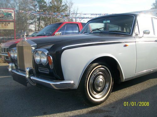 Rolls royce !!!!! good condition and drive anywhere!