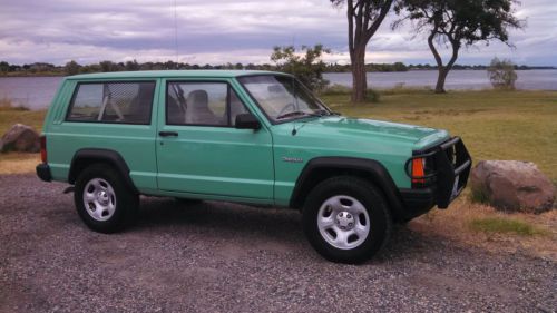 1996 jeep cherokee 2dr ex government forest service !