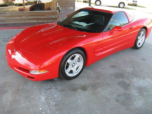 1997 chevrolet corvette base hatchback 2-door 5.7l