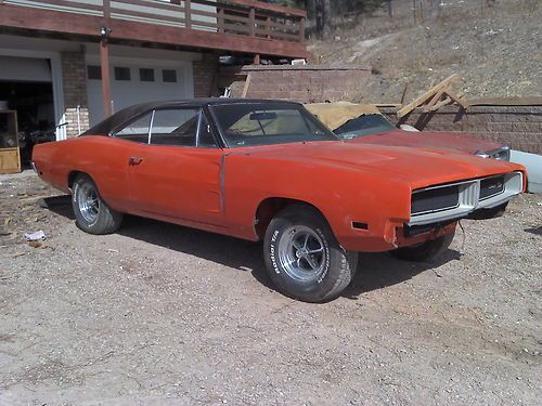 1969 dodge charger,383,4 speed california car