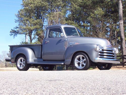 Gorgeous 1951 chevy 5 window 3100 resto mod pick up truck v8 a/c show and go!