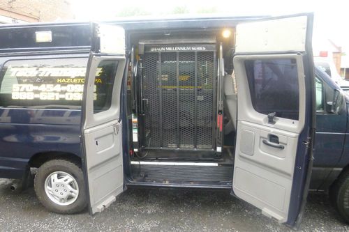 2001 ford e-350 econoline base extended cargo van