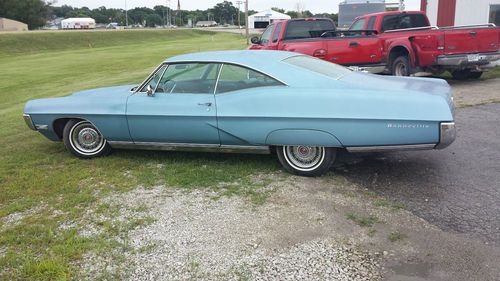 1967 pontiac bonneville 2 door  all most new with only 24k miles