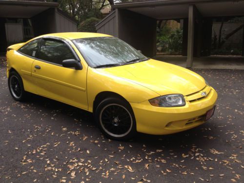 Yellow, pre-owned, coupe, 4 cylender, automatic, 2.2l