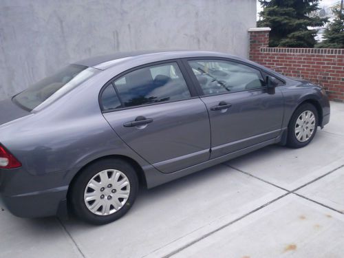 2009 dx, grey, great condition, 4d