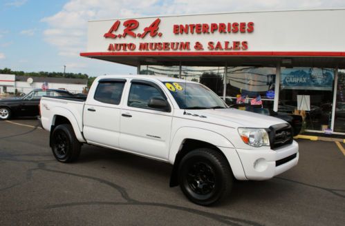 Toyota tacoma double cab 4x4 only 75k nice truck clean carfax 1 yr 15k warr.