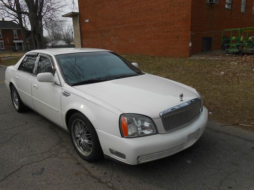 2005 cadillac deville very clean nice wheels 118k miles no rust very reliable!!1