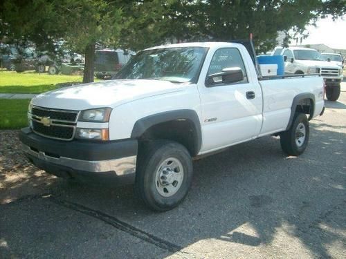 2007 chevy 1 ton regular cab 4x4 long bed 3500 6.0 litre clean work truck auto