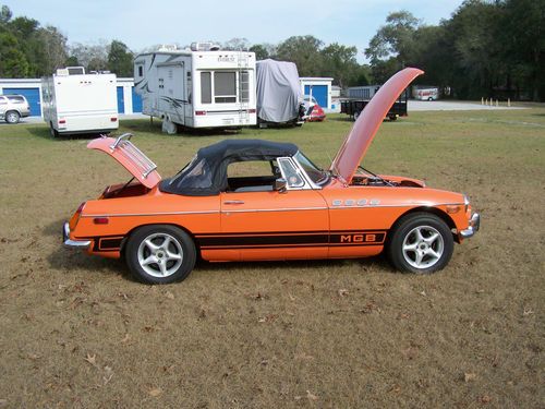 1974 mgb roadster convertable