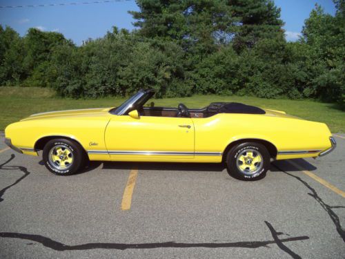 1970 oldsmobile cutlass supreme convert with  stunning sebring yellow exterior