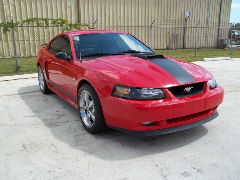2004 ford mustang