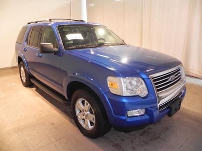 2010 ford explorer xlt v6 automatic with 3rd row seat sunroof and running boards