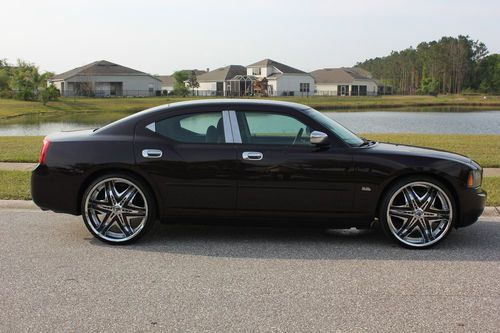 Hooked up* black cherry 2006 dodge charger sxt*on 24" rims*low miles
