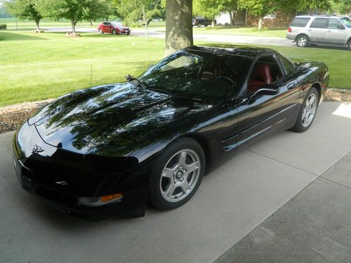 1997 chevrolet corvette base hatchback 2-door 5.7l coupe - black &amp; sharp chevy!!