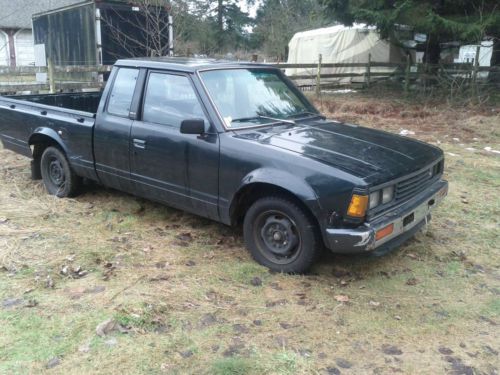Rare,   nissan diesel,  factory diesel pick up truck,  solid, great driver
