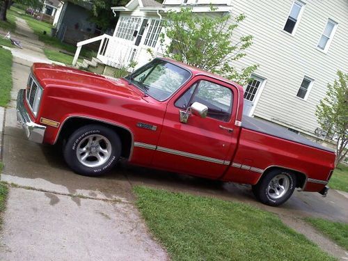 1986 chevy/gmc sierra c10 short bed hot rod lowered ton of new stuff no rust