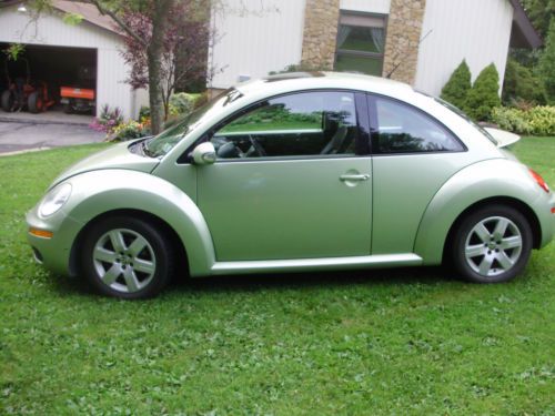 2007 volkswagen beetle 2.5 hatchback 2-door 2.5l