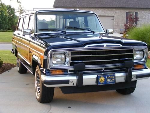 Classic 1991 jeep grand wagoneer....a previous motor masters restoration!!!!!!!!