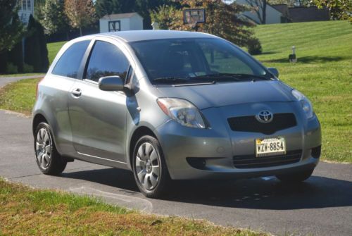 2008 toyota yaris 2d hatchback (manual) no accidents. great commuter car.