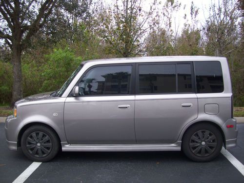 2004 scion xb base wagon 5-door 1.5l