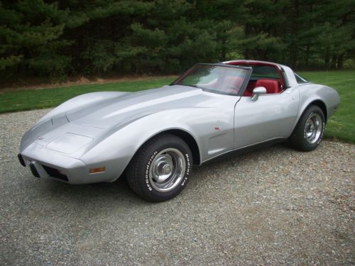 1979 corvette coupe  t - tops   low original miles