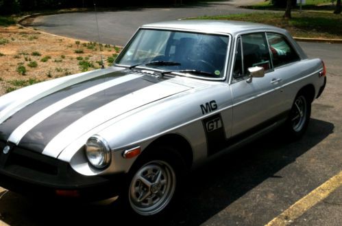 1975 mgb-gt excellent condition much new work and parts