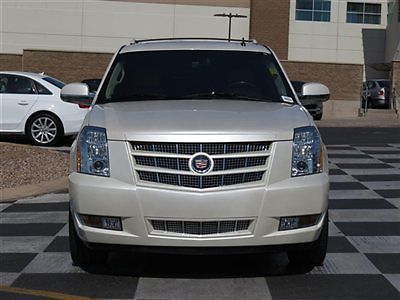 12 escalade esv awd 25k miles leather roof navi heated &amp; cooled seat financing