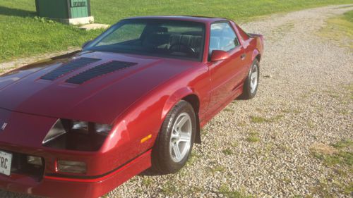 1988 iroc z camaro, 305 tuned port injection, 29,140 original miles, very clear