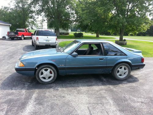 1987 ford mustang lx 5.0l 5-speed project of parts