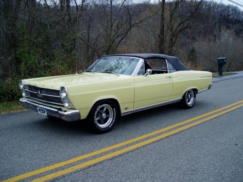 1966 ford fairlane 500 xl..convertible..65k miles.. bucket seats. console .
