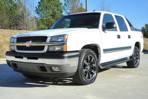 Chevrolet avalanche / z71 / sliverado ss wheels / new tires / 91k miles / 4x4
