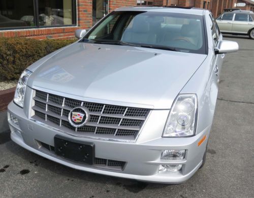 2010 cadillac sts, clean, low miles, ready to go