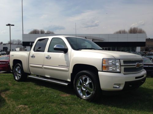 Chevy silverado 1500 ltz crewcab short bed 4x4  10k miles leather loaded 1 owner
