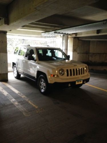 2011 jeep patriot latitude sport utility 4-door 2.4l