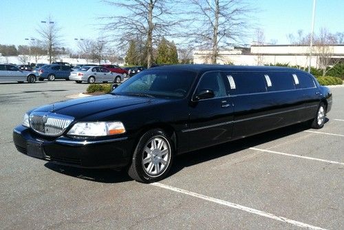 *only 67k miles* 2006 lincoln town car 120" stretch limo limousine exotic limo