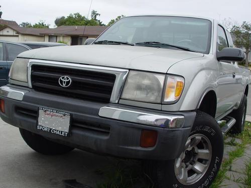 Toyota tacoma pre runner extended cab pickup 2-door 2.7l 4 cylinder clear title