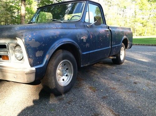 1967 chevy shortbed fleetside pickup and 1969 shortbed parts truck